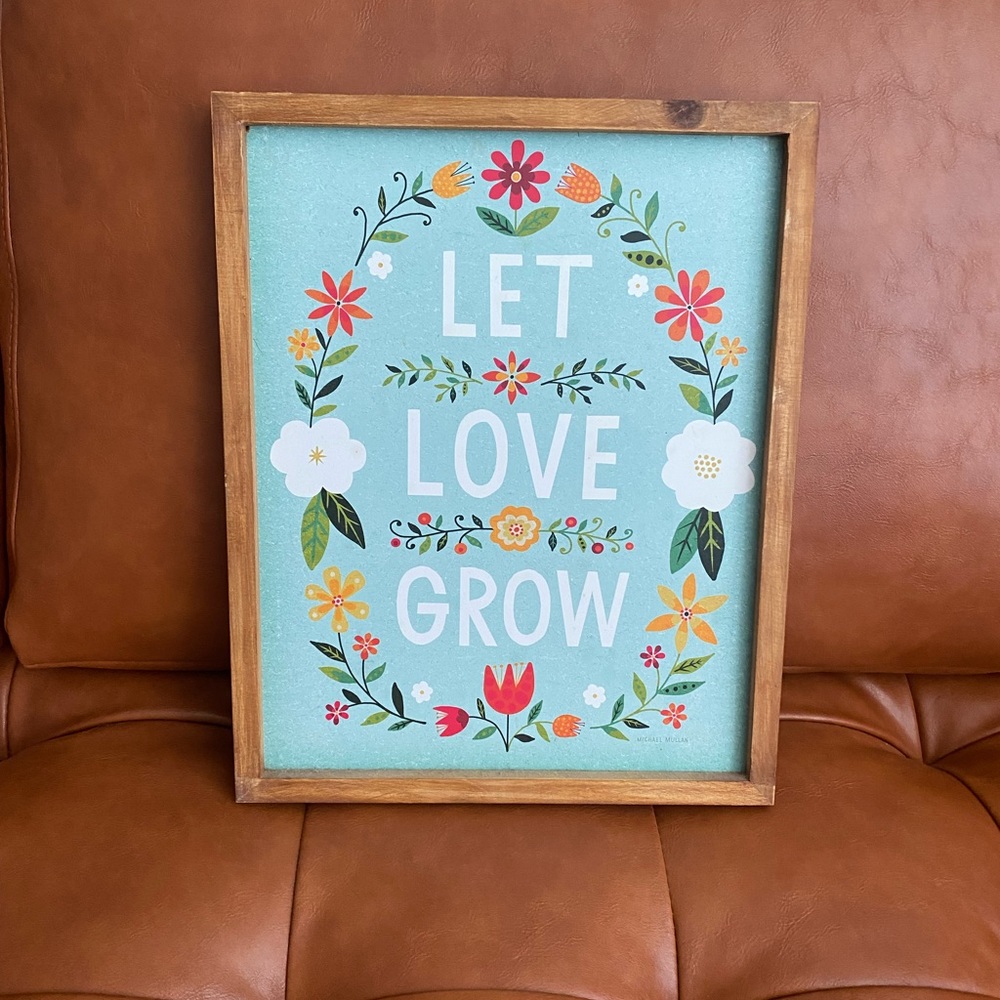 Let Love Grow wall decor